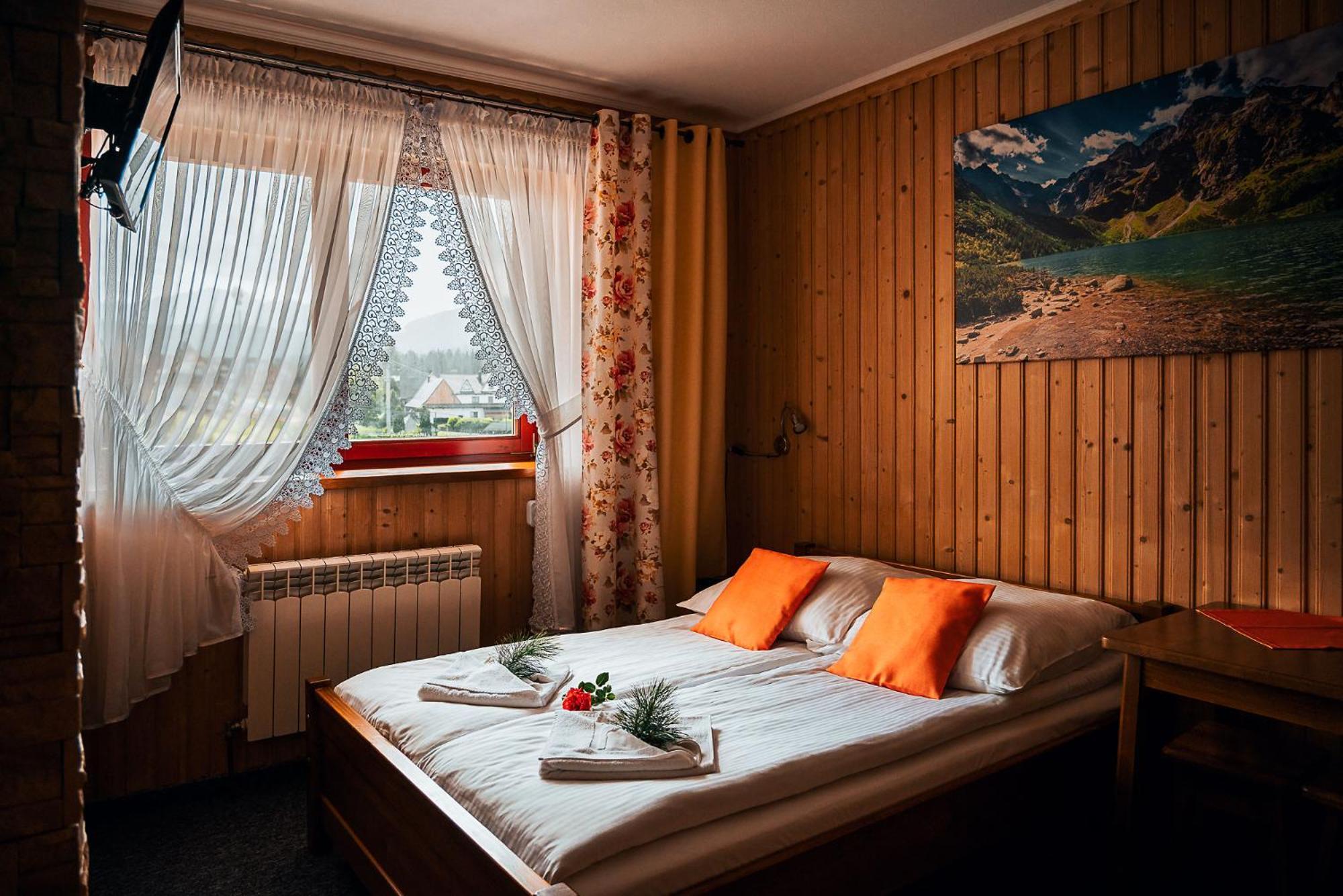 Pokoje Goscinne U Bronka Ciche Małe エクステリア 写真